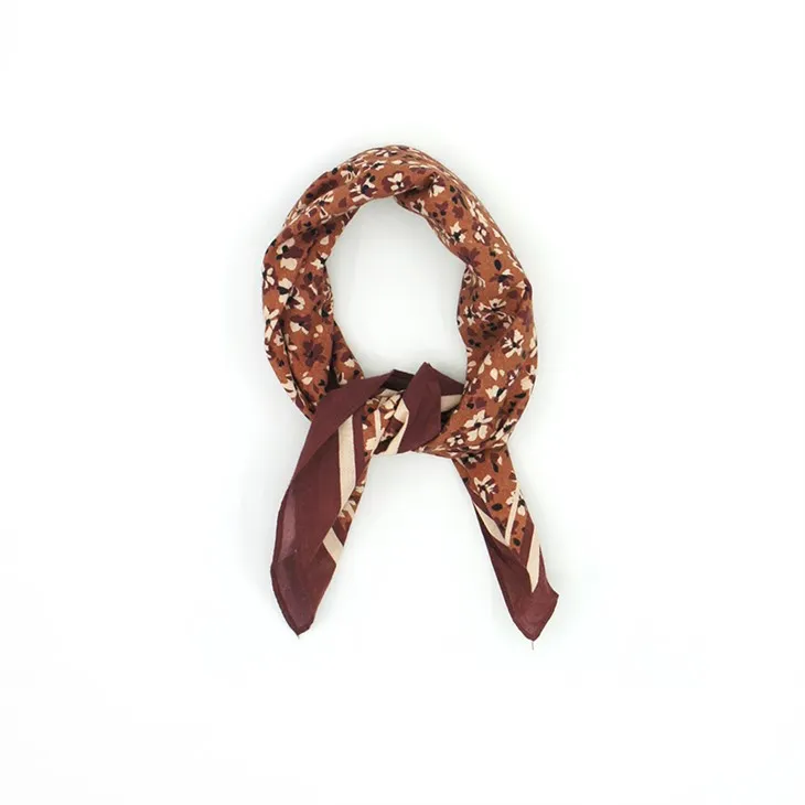 Puuvillakukka bandana S124