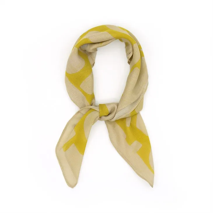 Geometry Square Silkkihuivit