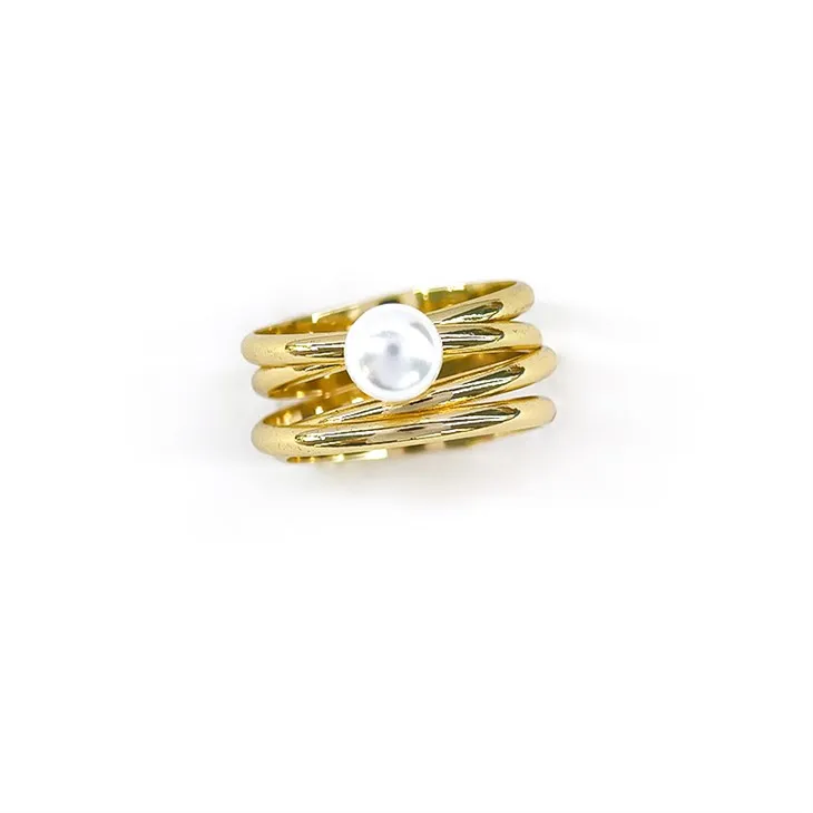 Gold Coil Pearl Ring