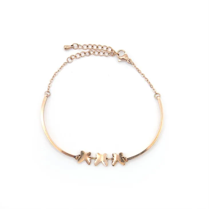 Ruusu kukkainen rannekoru